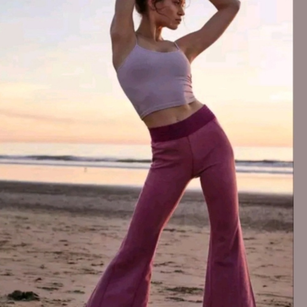 FREE PEOPLE Movement Attitude Flare Pants Size‎ Large Sweatpants Athleisure